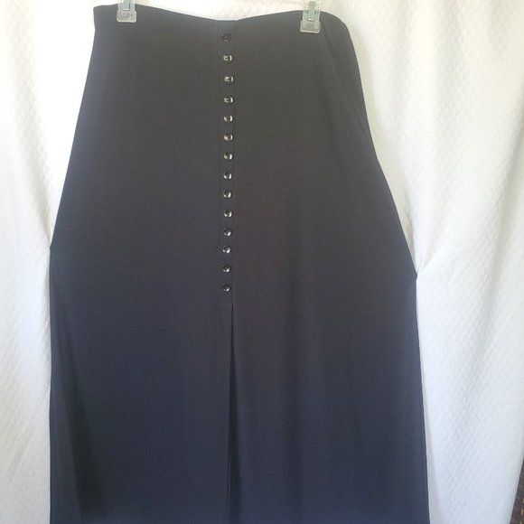 Briggs Petite - Long Black Skirt 16-Button - Sz PL - Picture 1 of 4